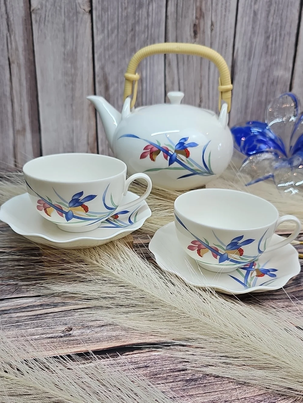 VINTAGE JAPANESE S.V.P. CERA FINE BONE CHINA IRIS PATTERN TEAPOT CUP SAUCER SET